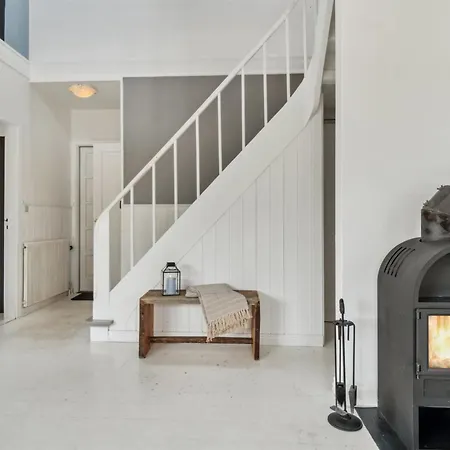 Hughlek - 450m From The Sea By Interhome *